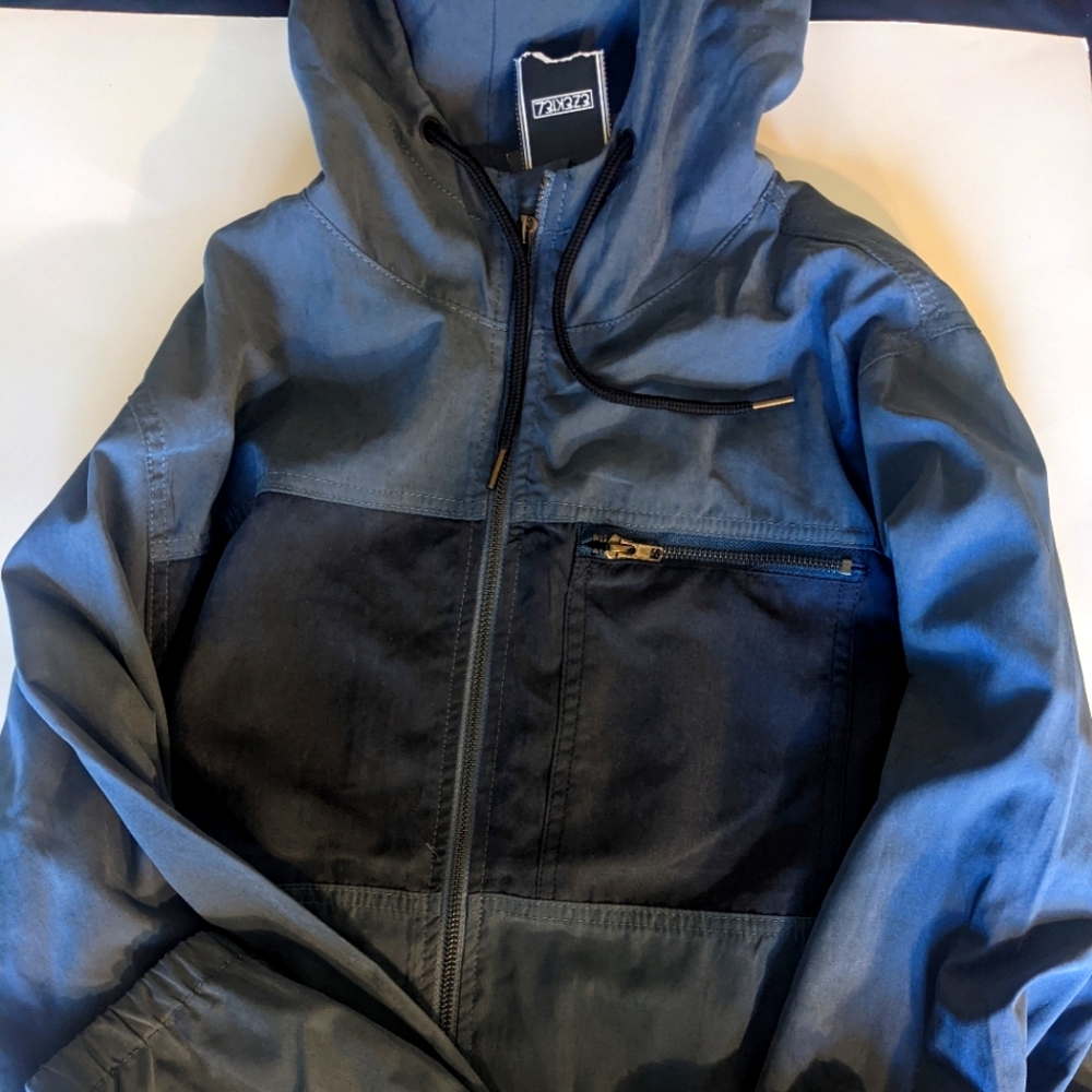 Men's Large Light Zip Up Hoodie